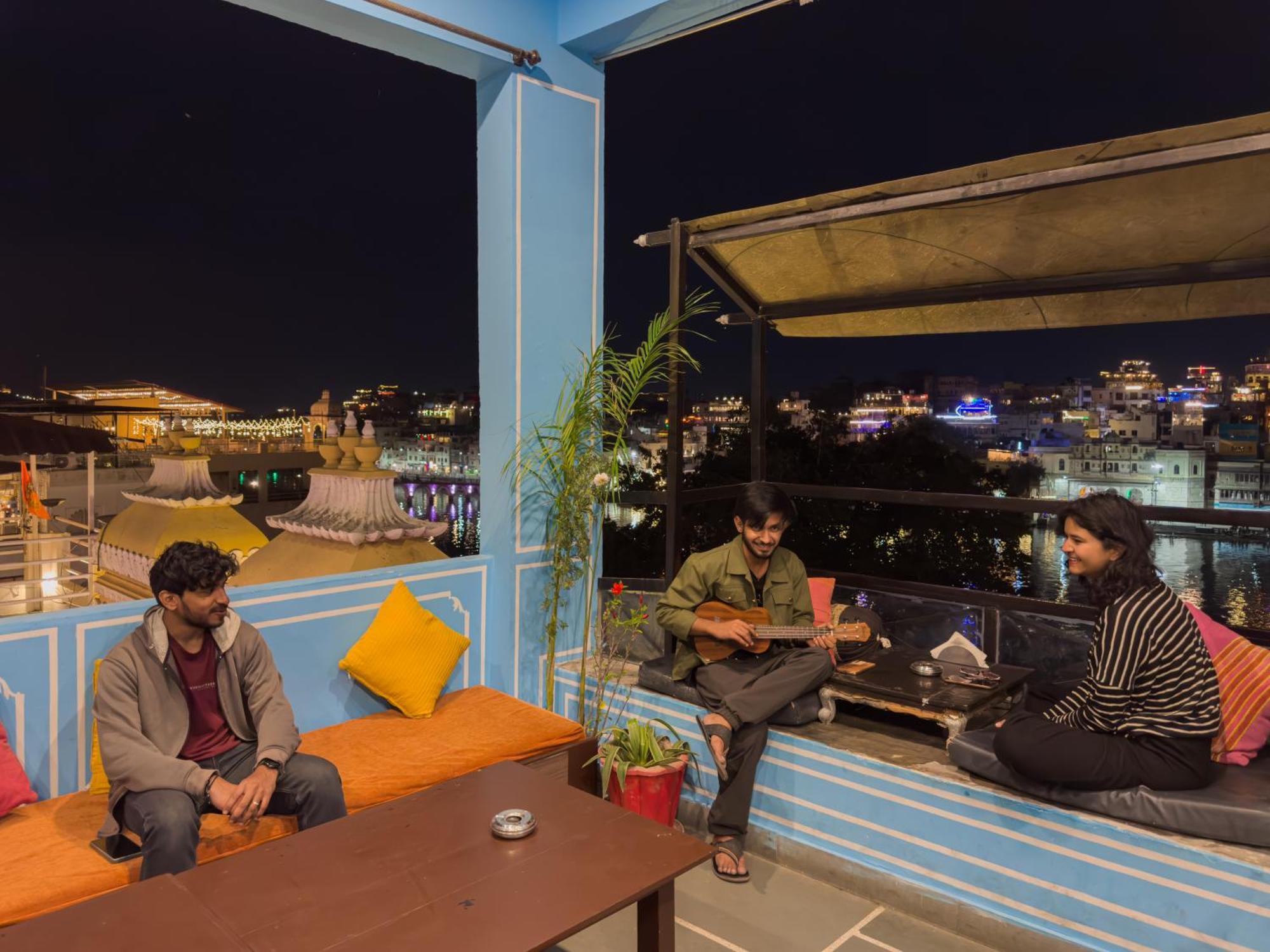 Madpackers Udaipur Hostel Exterior foto